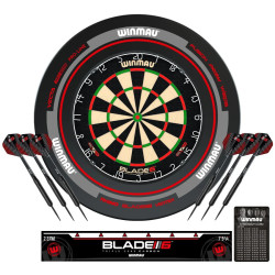 set avec une cible blade 6 et un anneau de protection noir pour jouer aux flechettes