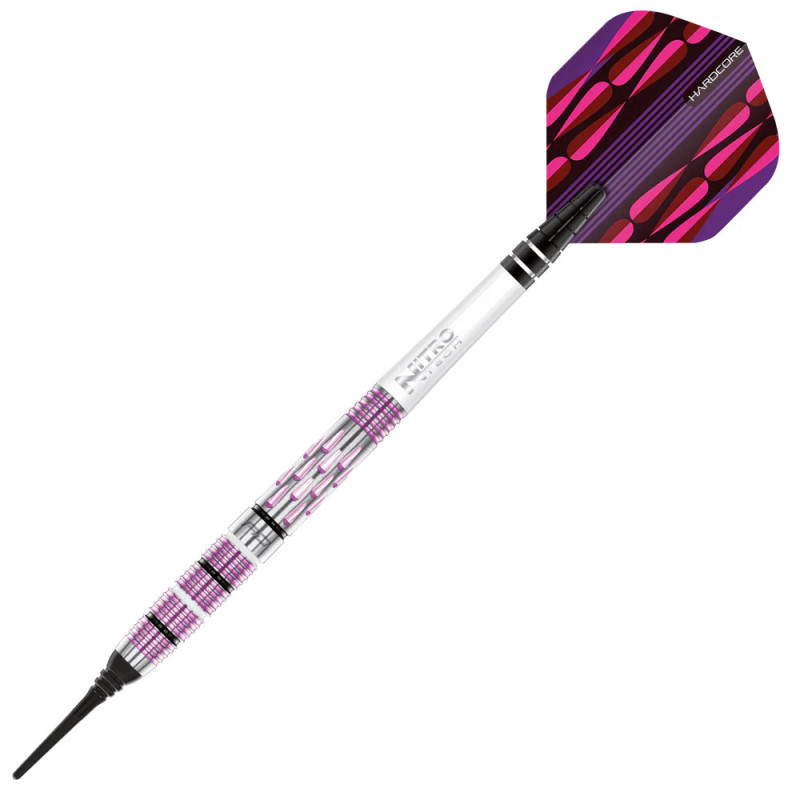 les fléchettes artura elek en 20g de chez  red dragon sont vendues montées